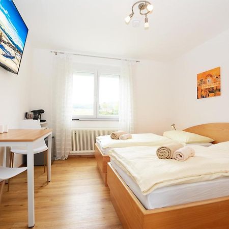 Gemuetliches Apartment In Ruhelage Філлах Екстер'єр фото